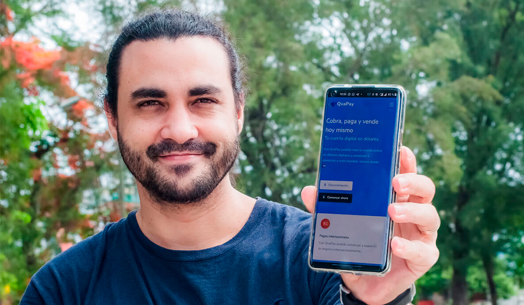 h García, youtuber y tuitero cubano del mundo de la tecnología y las criptomonedas. 